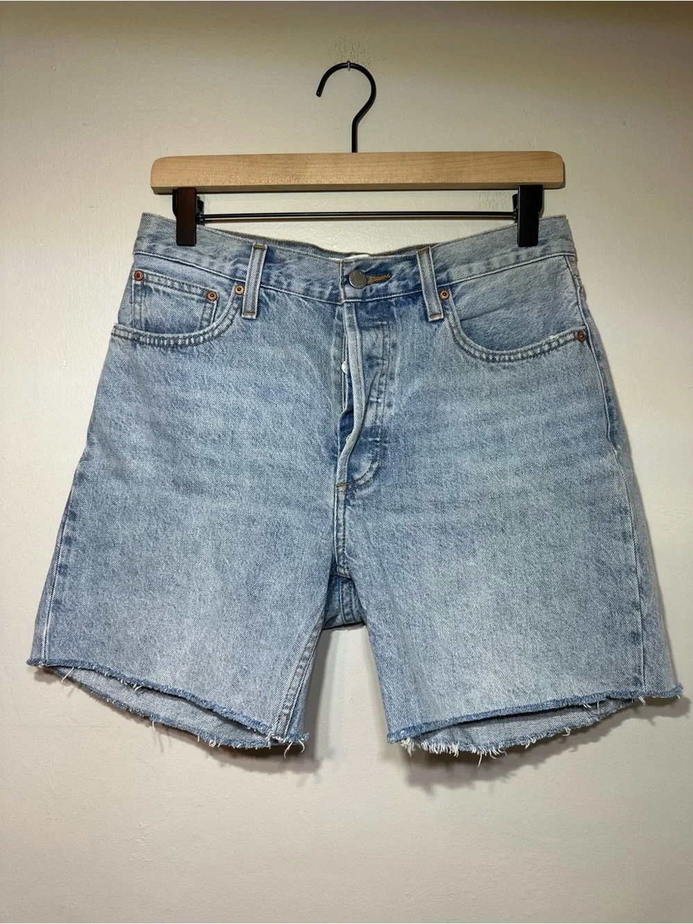 Denim Forum Light Blue Women’s Jean Shorts size 26 #cutoffs #denim #buttonfly - Picture 3 of 10